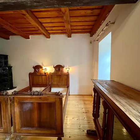 Rustic Retreat בית נופש באלאטונפורד