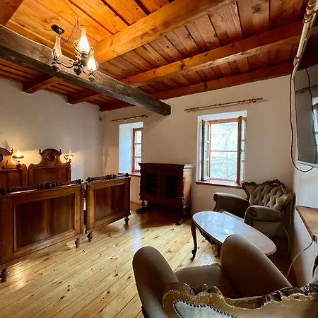 Rustic Retreat בית נופש באלאטונפורד